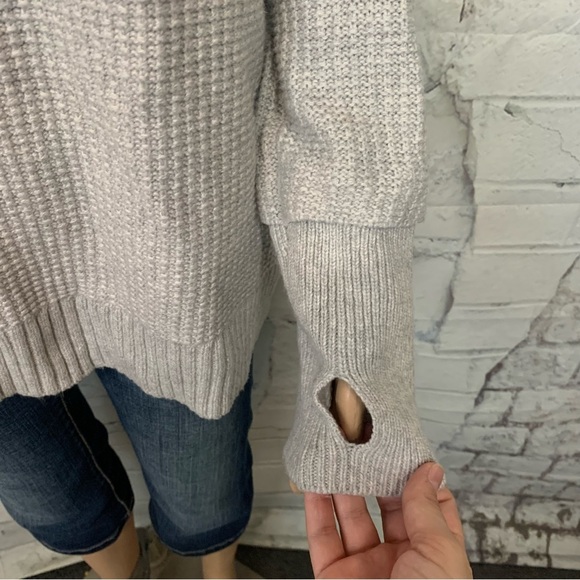 Market & Spruce Sweater - Picture 3 of 5